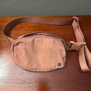 Lululemon belt bag